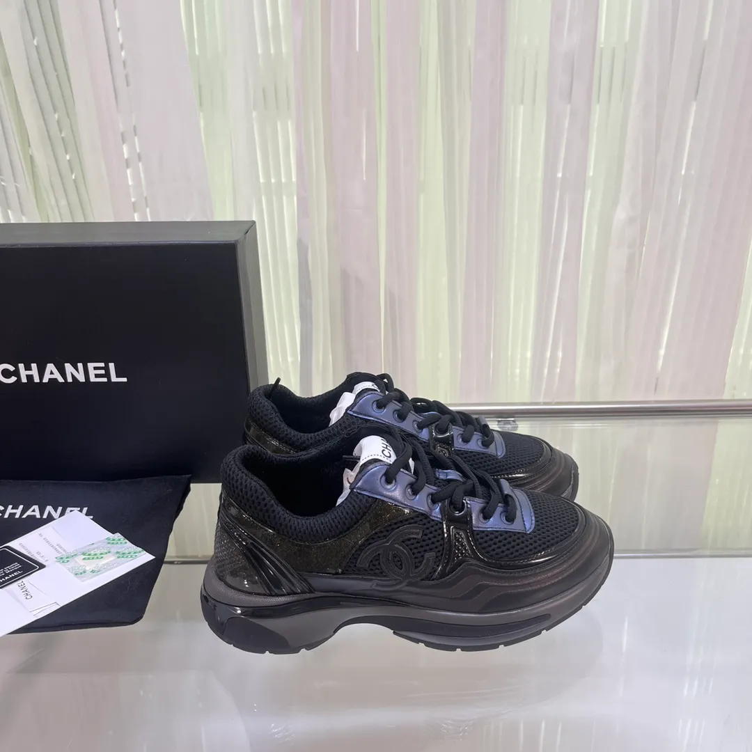 👟👟Ex-factory price 640👟👟 Women's shoes factory latest 5 colors! Super pretty! 2023 super popular Chanel Chanel 23C King of Horns series casual sports shoes, incomparably beautiful and easy to wear, absolute fairy style, very light, super soft inside, super comfortable, breathable upper design, high-end color matching, versatile, must-have model of the year, upper: cowhide and cloth stitching, original craftsmanship, lining: breathable mesh, original foam combination outsole, size: 35-45
